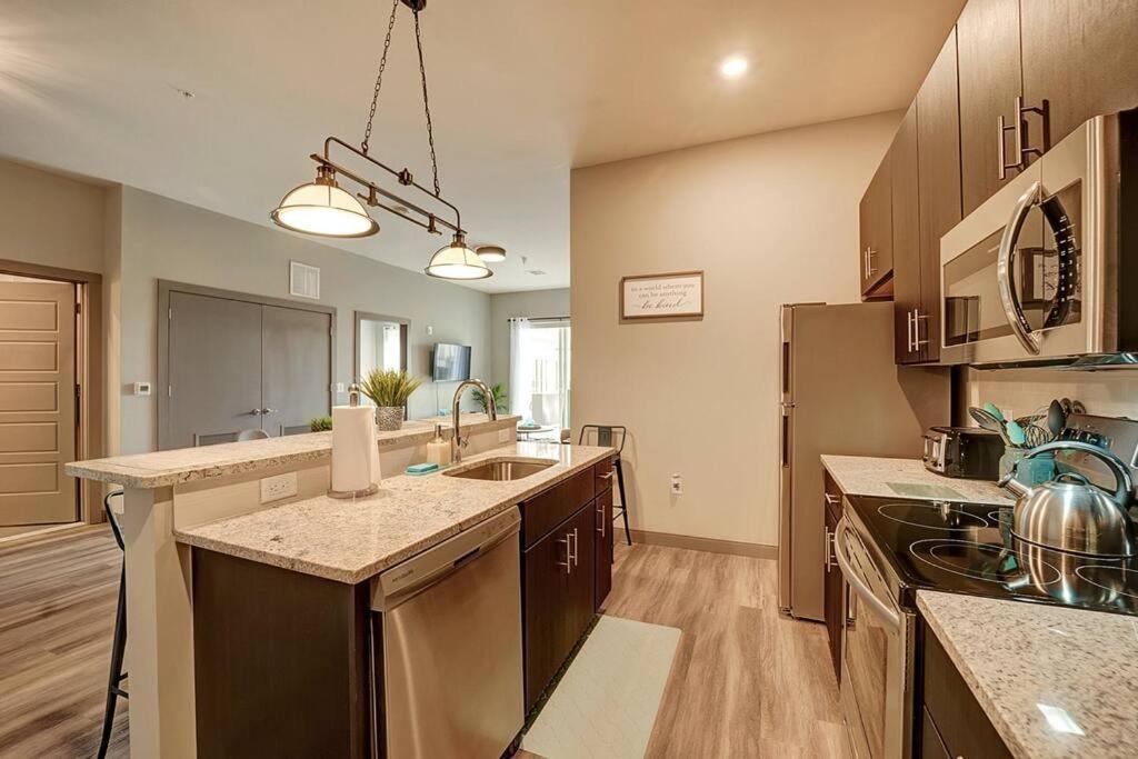 Huge 2 Bed 2 Bath Easy Ride To Nyc & Parking Hackensack Exterior foto